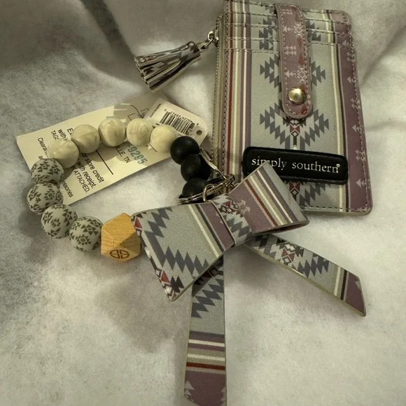 Simply Southern Aztec Pattern Key Holder Set - Gray and Pink NWT - Picture 5 of 5